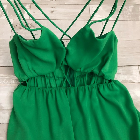 ⭐️ Cut out Tank! - Picture 2 of 4